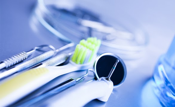 طب الأسنان Diş Hekimliği هو تخصص أكاديمي يهدف إلى تدريب الأطباء الذين يعالجون المرضى من خلال إجراء دراسات حول صحة الفم والأسنان في مجال الطب