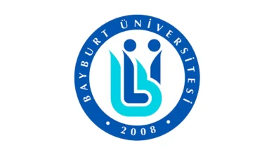 جامعة بايبورت - Bayburt Üniversitesi 6 تأسست جامعة بايبورت Bayburt Üniversitesi في 31 مايو 2008. رؤية الجامعة هي "أن تكون جامعة موجهة نحو النجاح وتساهم في المجتمع بكل معنى الكلمة