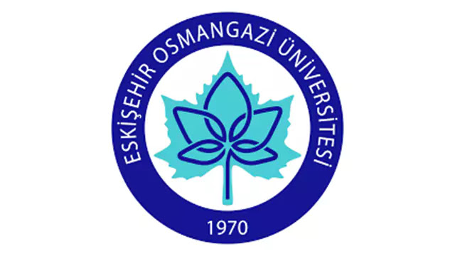 بدأت جامعة أسكي شهير عثمان غازي  Eskişehir Osmangazi Üniversitesi  , حياتها الأكاديمية في 18 أغسطس 1993 ، بأقسام تتكون من كلية الهندسة