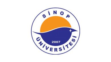 تقع جامعة سينوب Sinop Üniversitesi في أقصى شمال تركيا، سينوب في عام 2007 ، اكتسبت مكانة جامعة بمرسوم رئاسي قبل إنشاء الجامعة ، كانت الوحدات الجامعية .