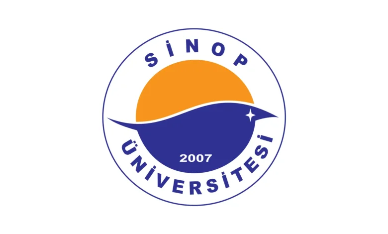 جامعة سينوب - Sinop Üniversitesi 10 تقع جامعة سينوب Sinop Üniversitesi في أقصى شمال تركيا، سينوب في عام 2007 ، اكتسبت مكانة جامعة بمرسوم رئاسي قبل إنشاء الجامعة