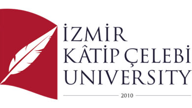تأسست جامعة أزمير كاتب شلبي İzmir Katip Çelebi Üniversitesi إحدى الجامعات الحكومية الأربع في إزمير في عام 2010 وبدأت التعليم في العام الدراسي2011-2012