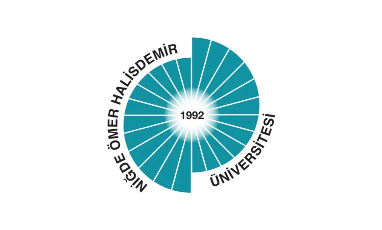 تأسست جامعة نيدا عمر خالص دمير Niğde Ömer Halisdemir Üniversitesi في عام 1992، وتضم 13 كلية و 3 كليات تطبيقية و 6 معاهد مهنية