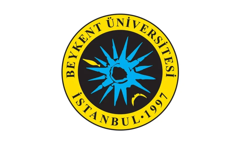 جامعة بيكنت هي جامعة تركية خاصة. تأسست في مدينة إسطنبول عام 1997، من قبل "مؤسسة آدم تشيليك بيكينت التعليمية". تأسست بغرض توفير التعليم والبحث العلمي والتنمية والثقافة والصحة والمساعدة الاجتماعية.