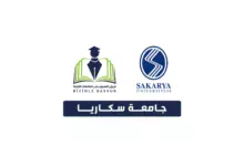 جامعة سكاريا هي جامعة تركية حكومية تأسست عام 1992 في مدينة سكاريا. وتعد من أفضل الجامعات التركية، وهي الجامعة الحكومية الأولى والوحيدة التي حصلت على شهادة الجودة ISO-2002 وشهادة جودة مستوى الكفاءة والتميز EFQM مع وحداتها الإدارية، وتعد مثالاً للعديد من الجامعات بمختبراتها وخدماتها التعليمية والاجتماعية والبنية التحتية للإنترنت والإنجازات في قطاع المعلوماتية.